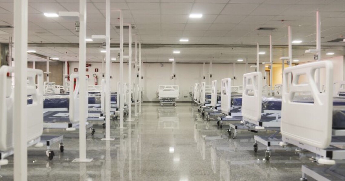 Auditoria vê falhas em dispensa de licitação e respiradores inadequados em hospital de campanha de Brasília