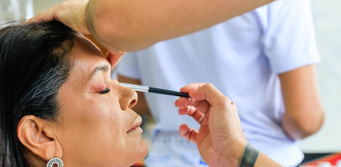 Projeto Mão na Massa: Mulheres têm acesso a cursos gratuitos na área da beleza do DF