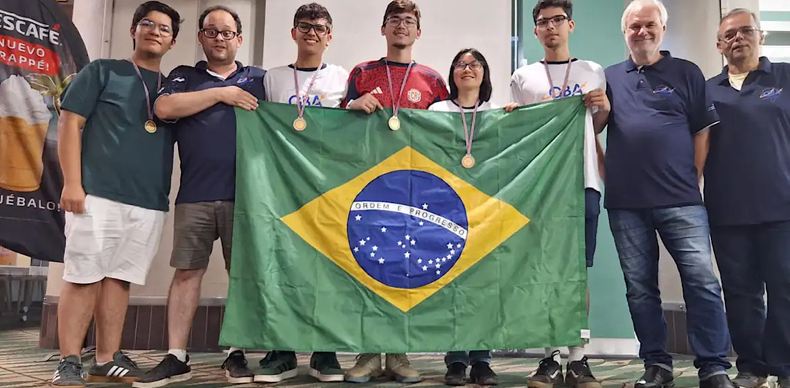 Brasileiros ganham medalhas em Olimpíada de Astronomia e Astronáutica 