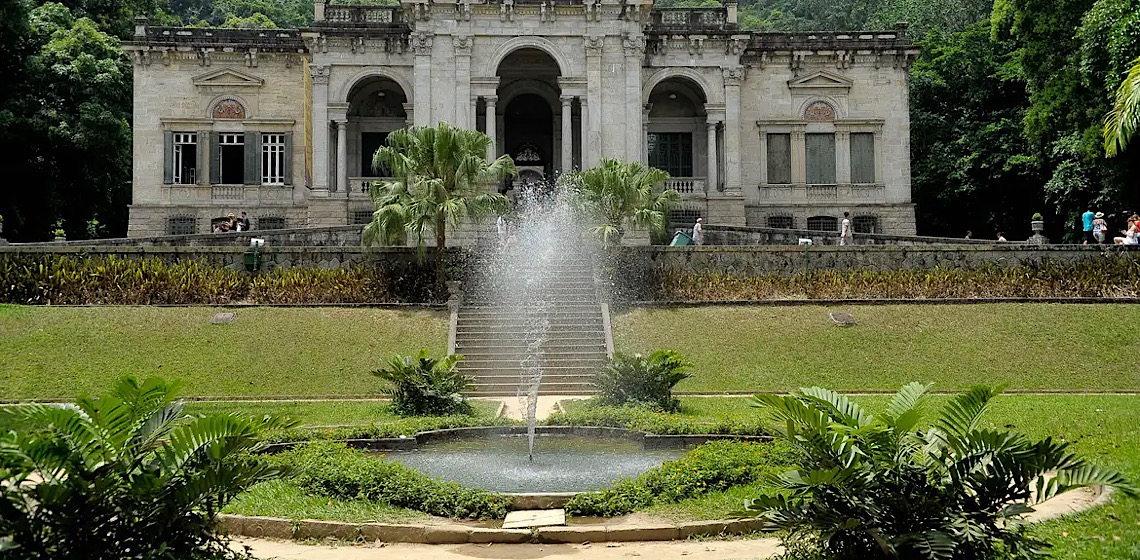 Acordo prorroga permanência da Escola de Artes Visuais no Parque Lage 