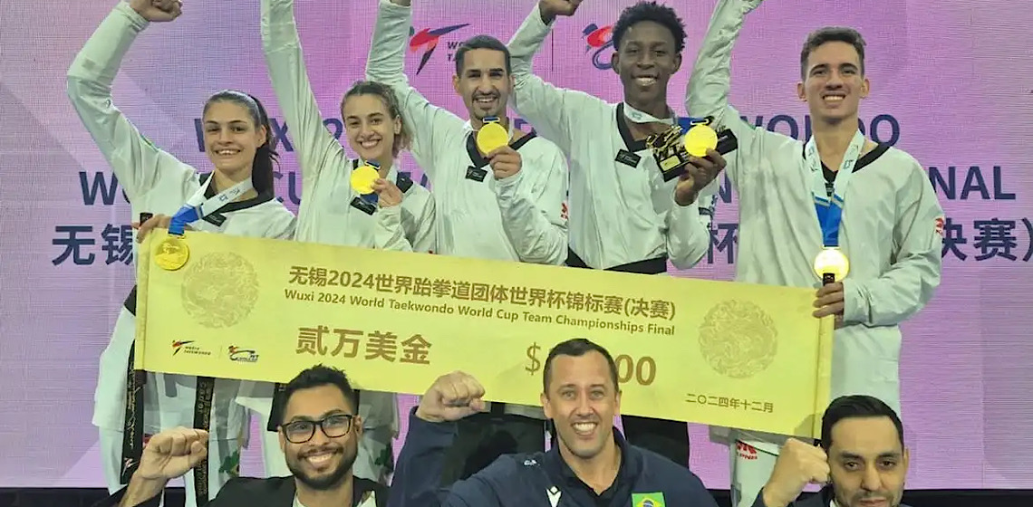 Brasil é bicampeão por equipes na Copa do Mundo de taekwondo na China 