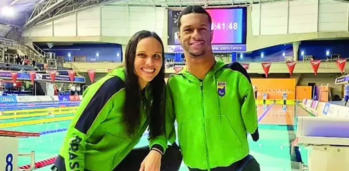 Carol Santiago e Gabrielzinho são os atletas do ano no Prêmio Paralímpicos