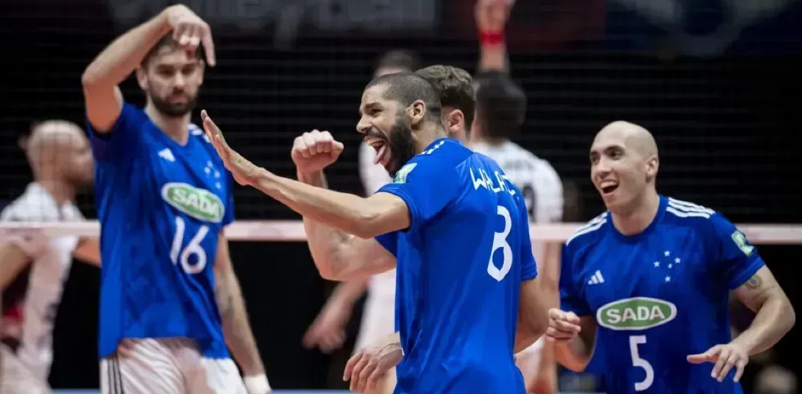 Em tarde de Wallace, vôlei do Cruzeiro vence Trentino e é pentacampeão mundial