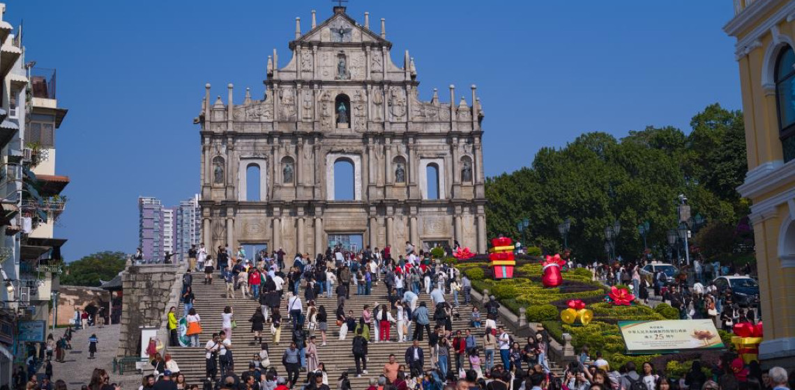 Sobre Macau como “Plataforma de intercâmbio cultural entre a China e Países de Língua Portuguesa”: passado, presente e futuro