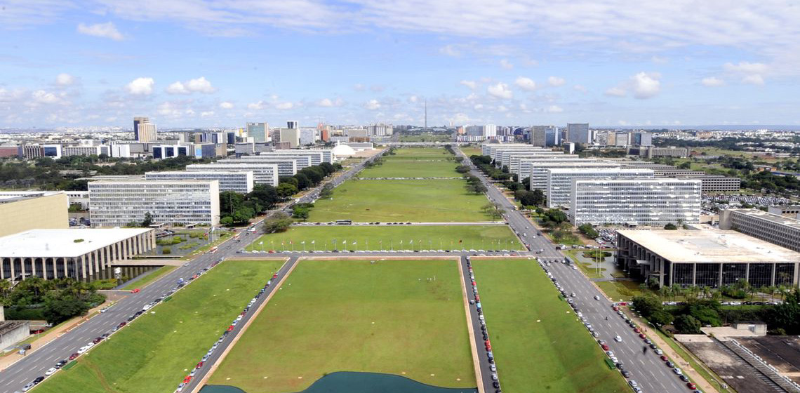 Servidores federais receberão os salários no primeiro dia útil em 2025; confira o calendário completo