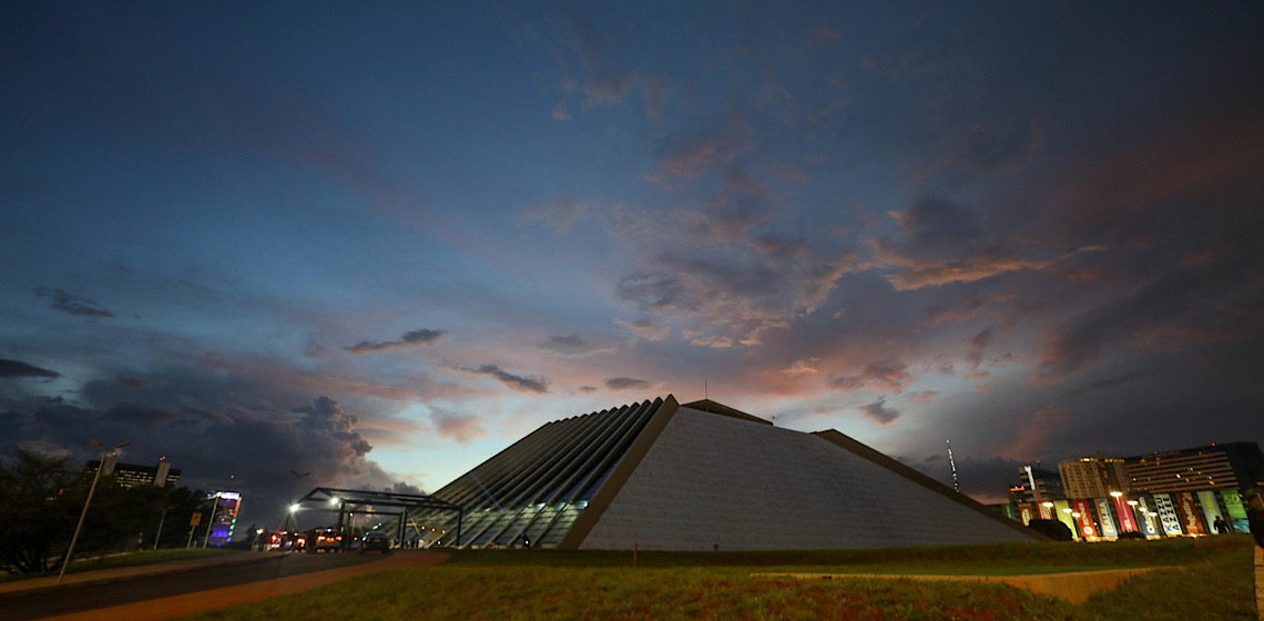 Programação na Sala Martins Pena e eventos natalinos agitam final de ano brasiliense