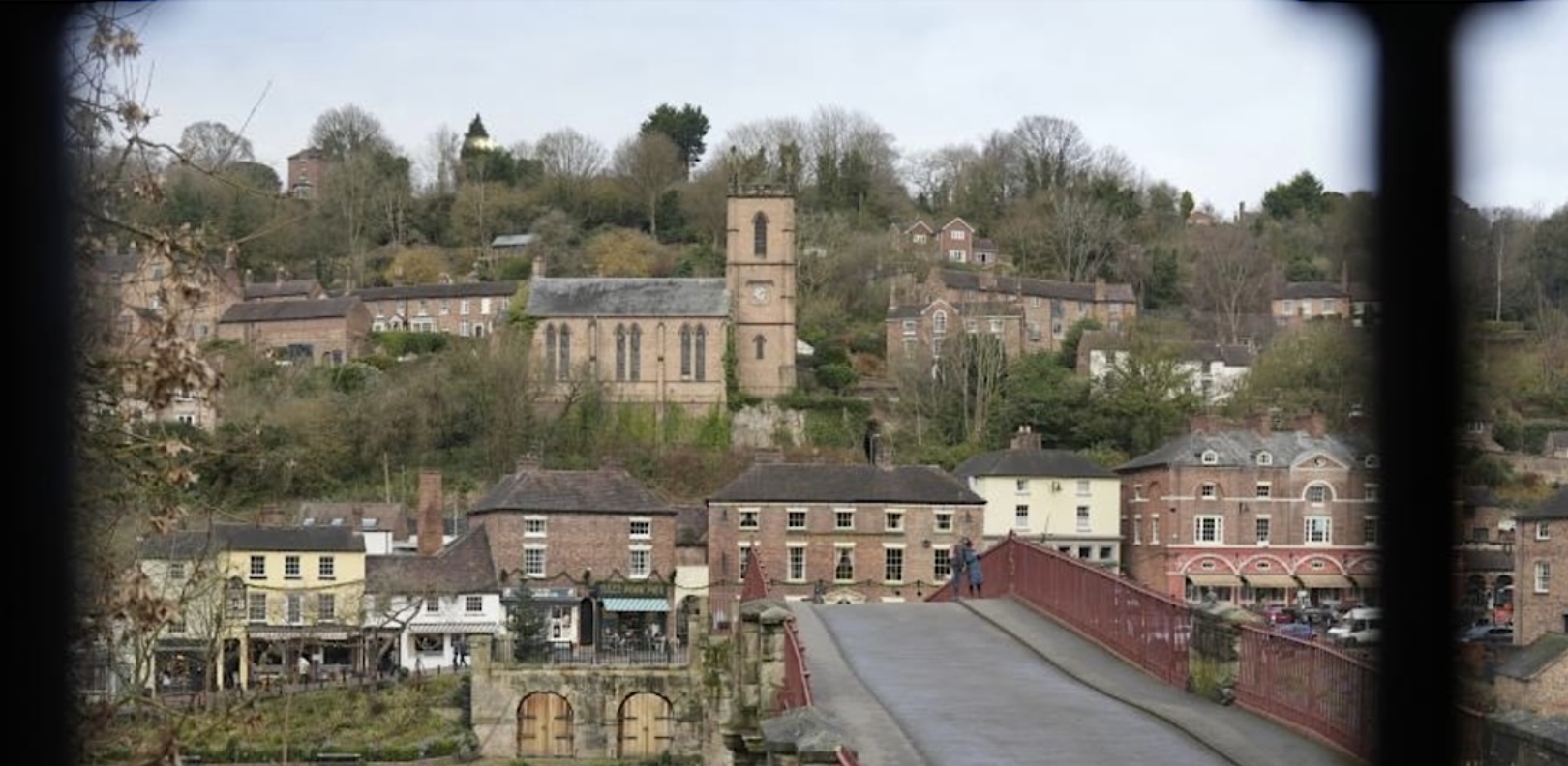 Como o Desfiladeiro de Ironbridge na Inglaterra é um farol para o turismo patrimonial