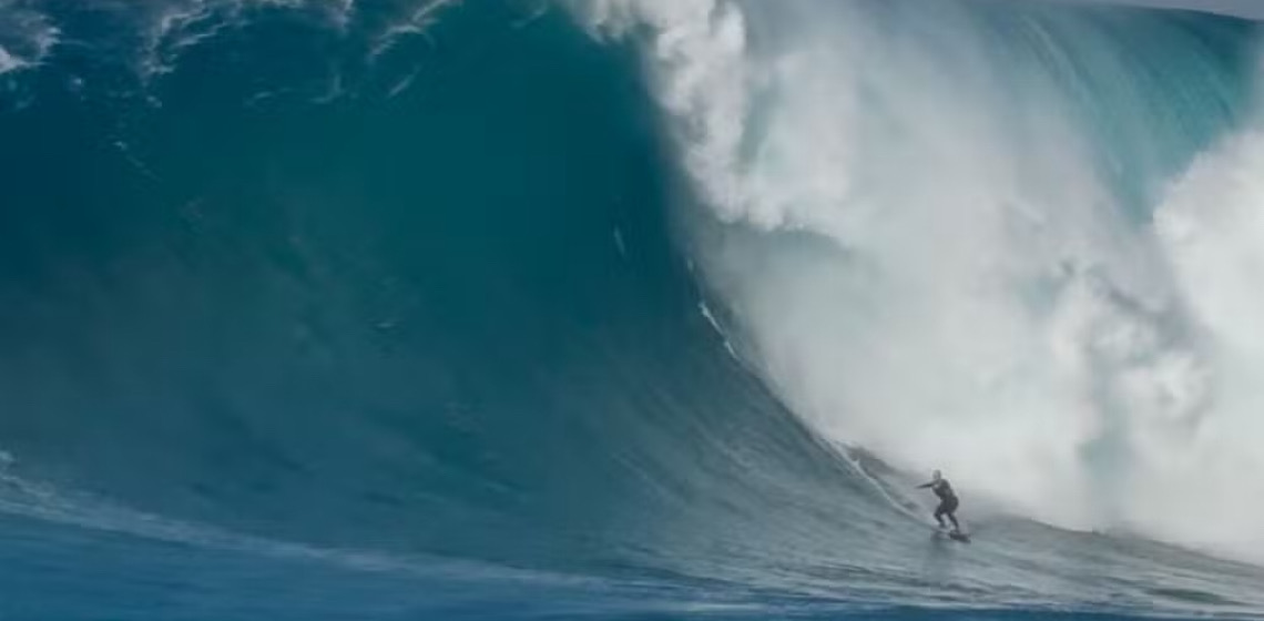 Onda de brasileira é apontada como maior da história de Jaws entre mulheres