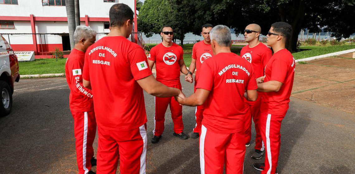 Bombeiros do DF são enviados para atuar em resgate no Rio Tocantins após queda de ponte no Maranhão