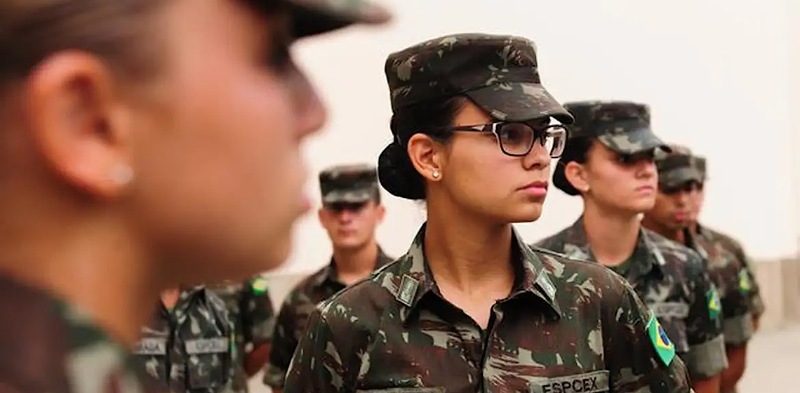 Forças Armadas iniciam alistamento voluntário feminino 