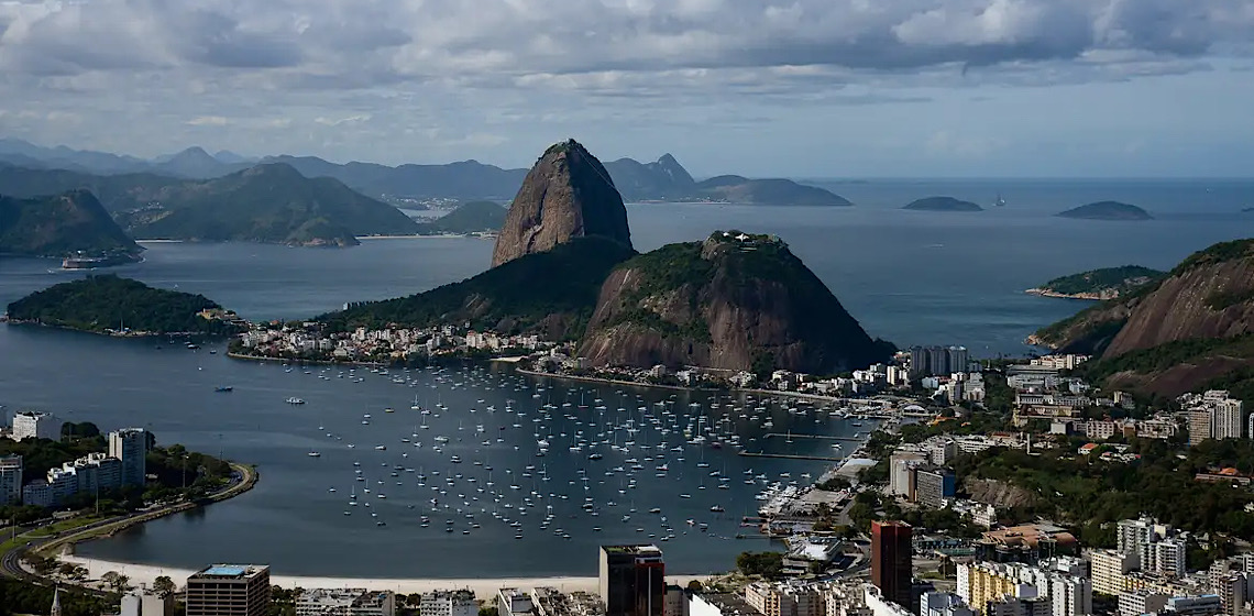 Praias da Glória e Flamengo deixam de ser 'brejão' e viram pontos badalados no verão do Rio de Janeiro