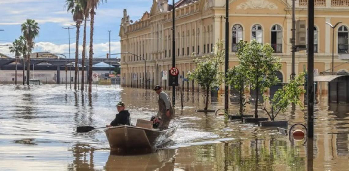 Eventos climáticos deixam 242 milhões de alunos sem aulas em 2024