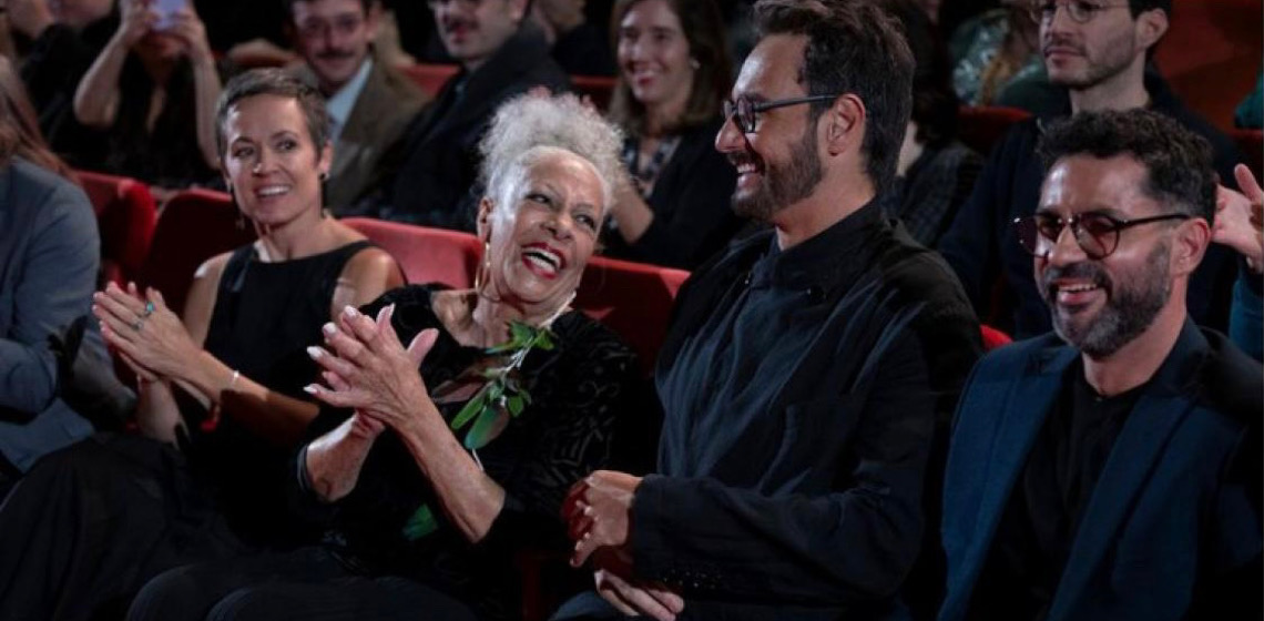 Urso de Prata ao filme 'O Último Azul' em Berlim premia momento do cinema brasileiro