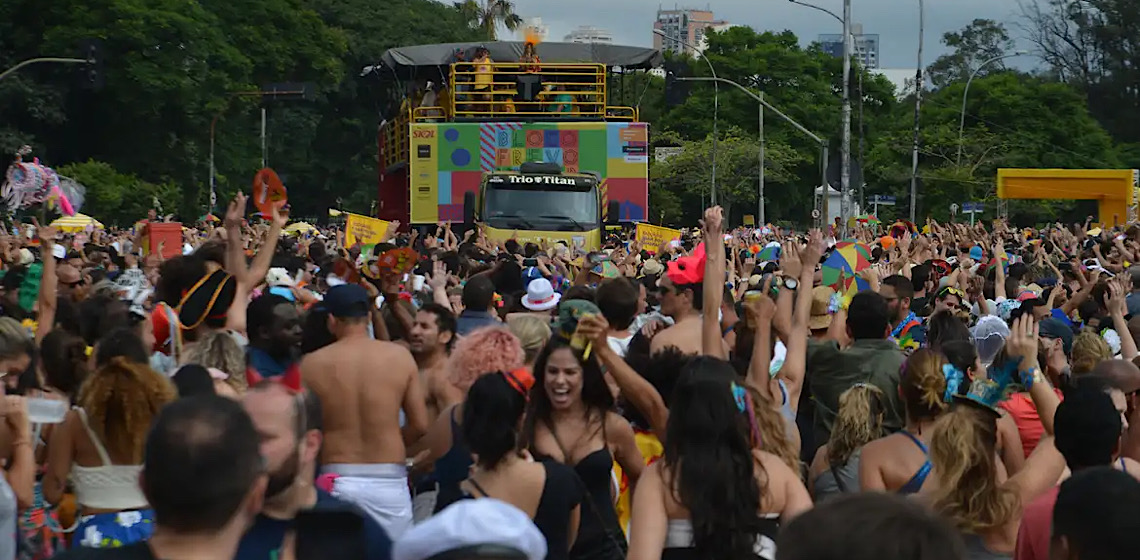 Festa em Salvador começa celebrando 40 anos do Axé