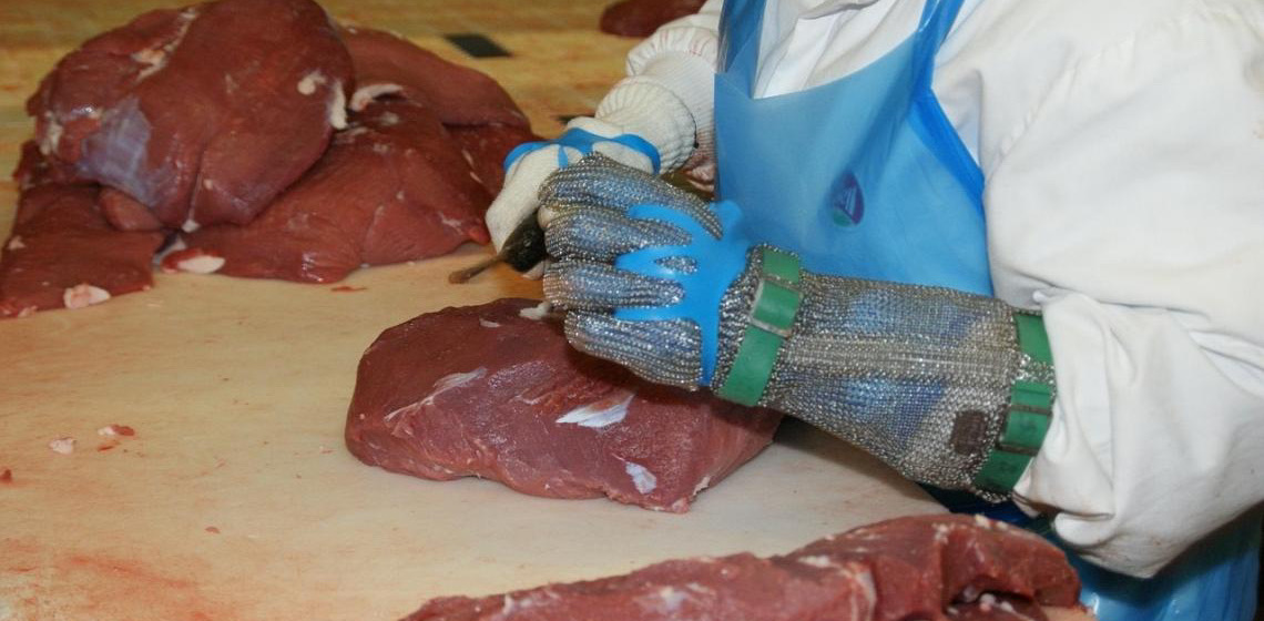 China suspende a importação de carne bovina de três frigoríficos brasileiros