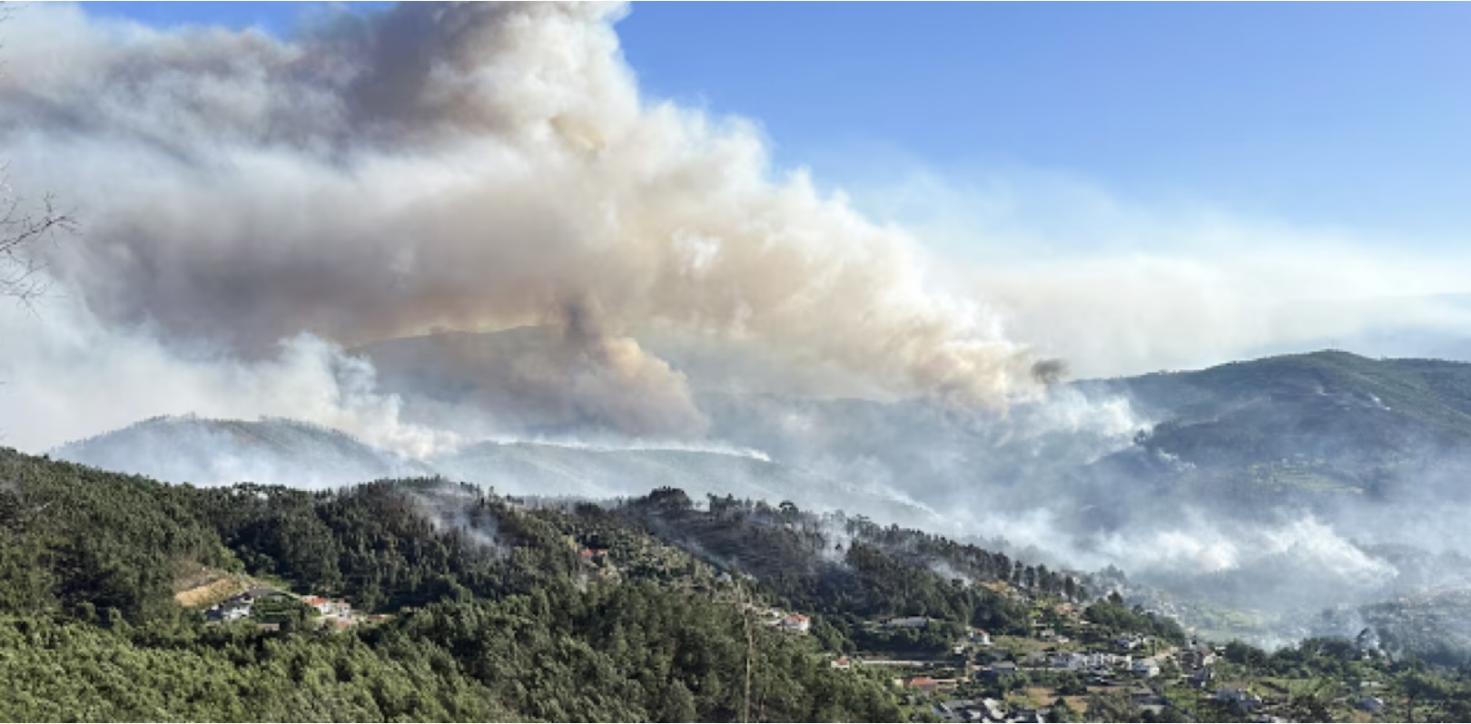 Portugal declara alerta de incêndios florestais em meio a onda de calor severa