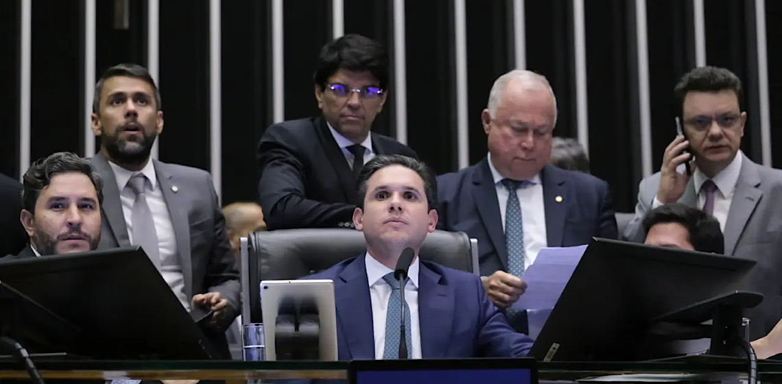 Classe artística planeja ato contra anistia a golpistas e PEC da blindagem