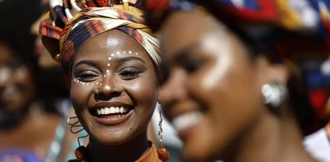 Especialistas defendem atenção específica para saúde da pele negra