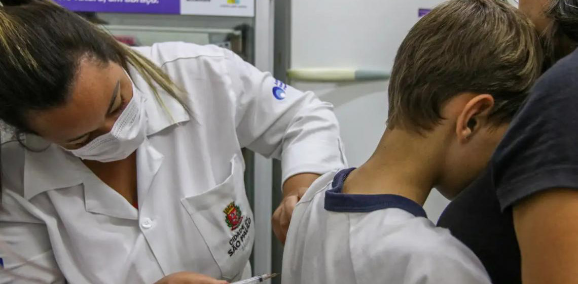 Vacina contra HPV reduz em 58% casos de câncer de colo de útero