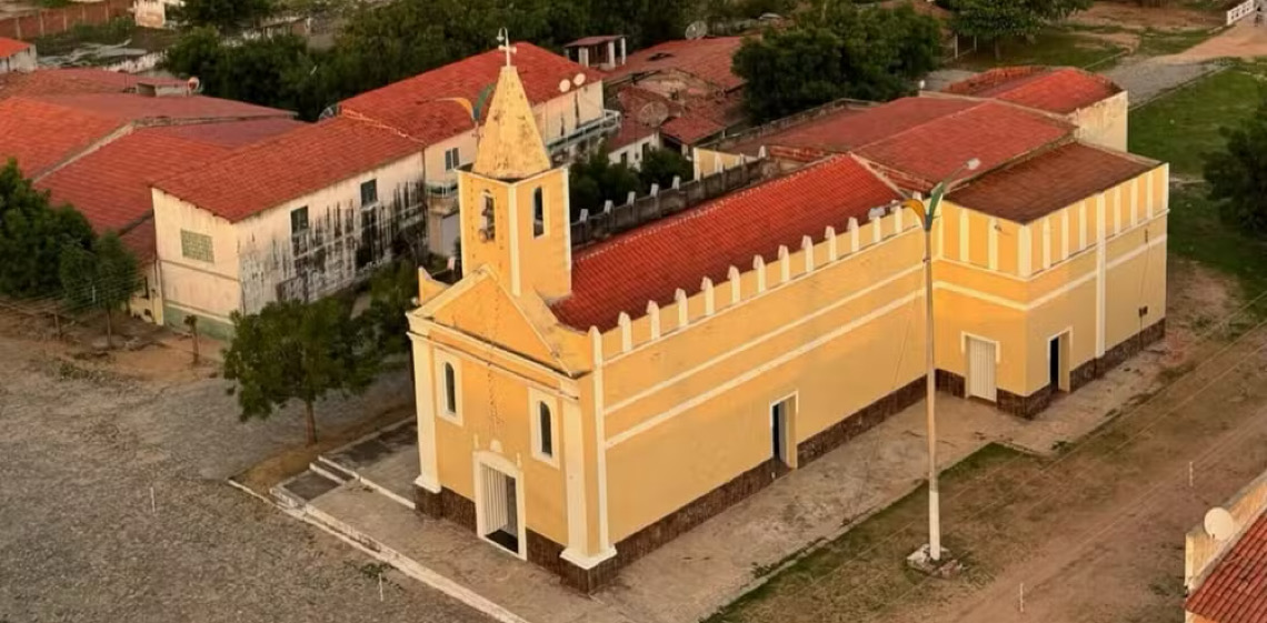 Disputa entre facções torna distrito em vilarejo fantasma no Ceará e famílias deixaram suas casas
