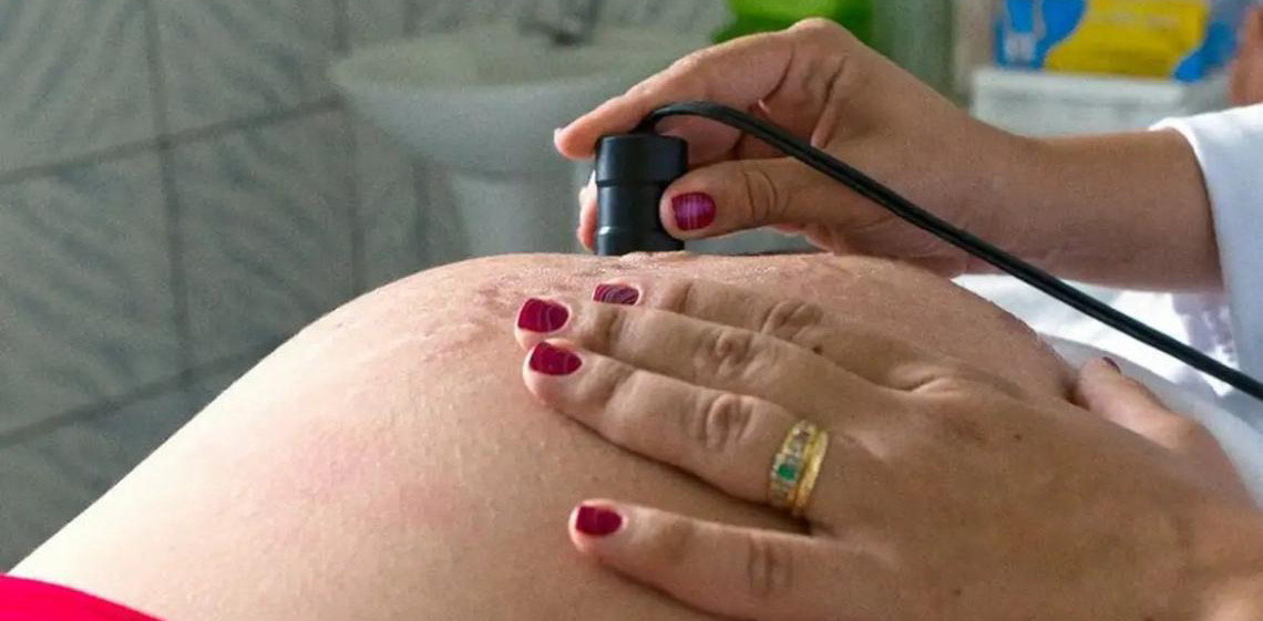 Gravidez na adolescência deve ser debatida nas igrejas, diz ministro da Saúde