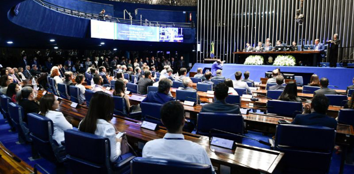 Congresso destina mais emendas para castrar pets do que para ambiente, inclusive na Amazônia