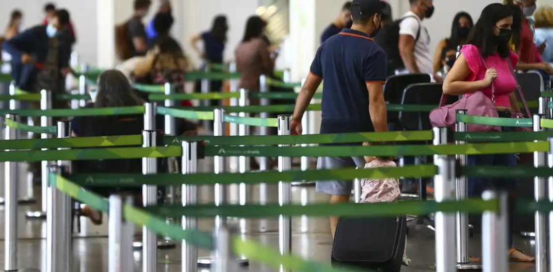 Saiba porque é um risco fazer piadas sobre bombas em aeroportos