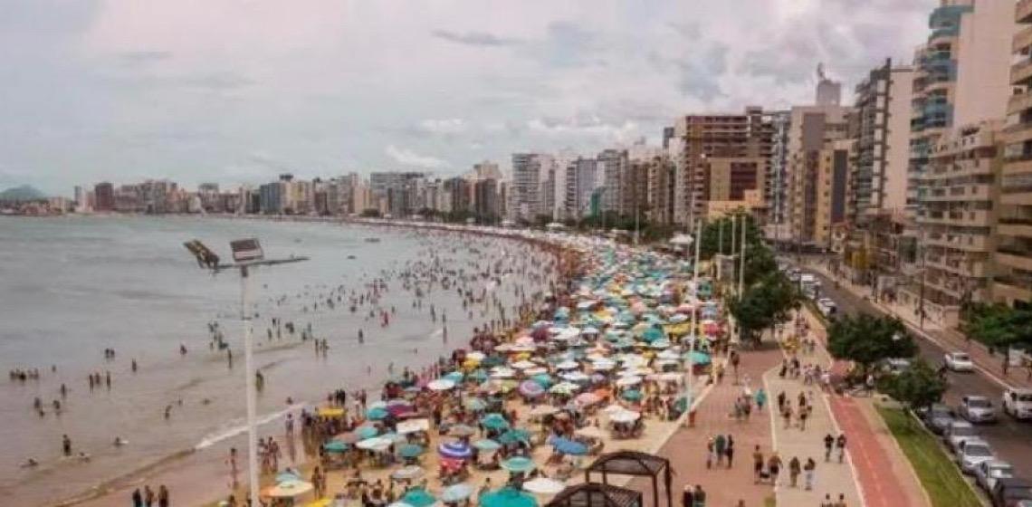 Litoral: No fim de ano, Guarapari é mesmo a ‘praia dos mineiros’?